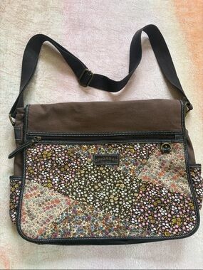 Unionbay Canvas Crossbody Messenger